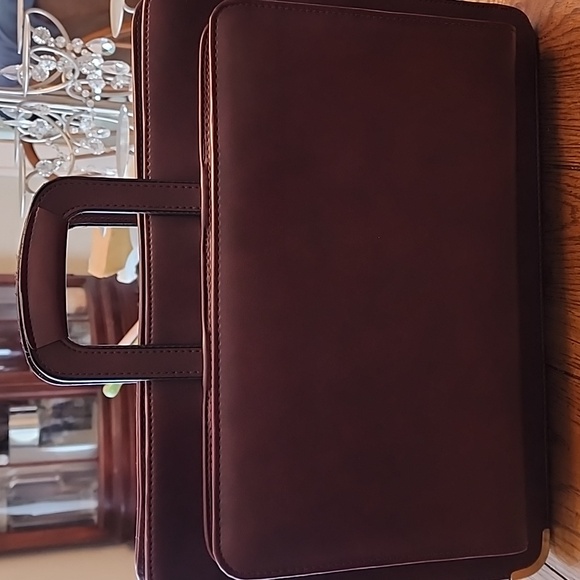 Cambridge Leather Portfolio Briefcase Ampad Pocket